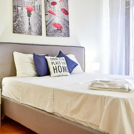 Athenian Sunny Apartment