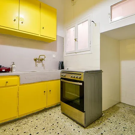 Athenian Sunny Apartment Athens